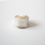 [8号] Curved Hammered Band Ring
