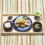 ◆ミニチュアフード　コロッケ定食◆