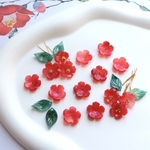 オリジナル作品★15mm椿　牡丹　梅　お花のアセテートパーツ　レッドグラデーション