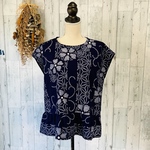 ☆  sale! 有松絞　藍に麻の葉模様と花柄　浴衣服　フレンチ袖ブラウス♪