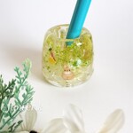 固まるハーバリウムうさぎのペン立て💐