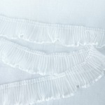 【1m】【35mm幅】【ホワイト】フリンジ　リボン　ふわふわ　オーガンジー　シフォン　レース　ギャザー　フリル　テープ　アクセサリーパーツ　ハンドメイド　手芸　R092-1