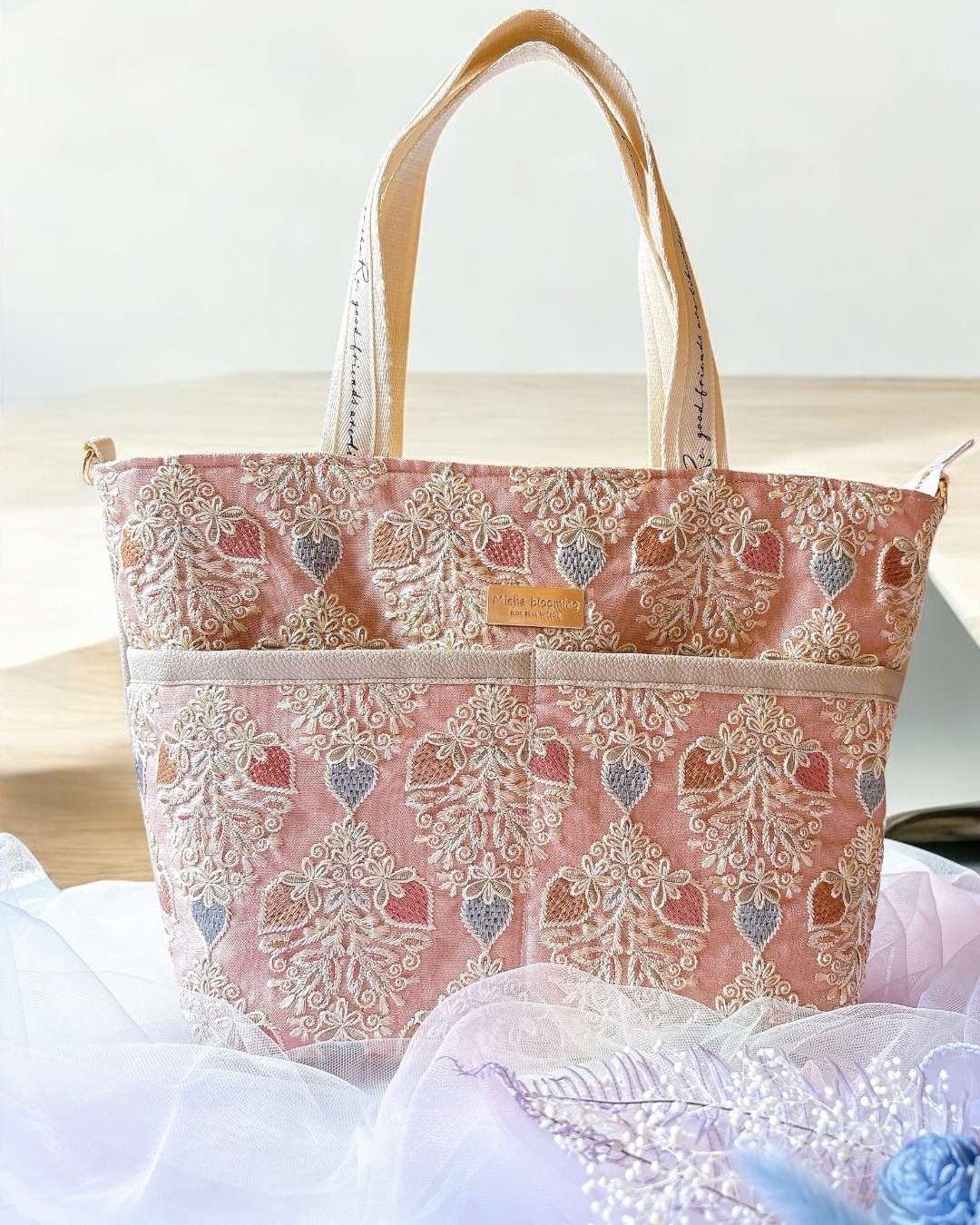 トートバッグ　インド刺繍ハイクラスピンク　ハンドメイド トートバッグ インド綿 ブロックプリント ピンクプラント