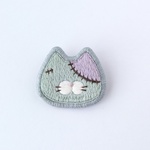 刺繍ブローチ✽もんすにゃー　Ｂ