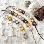 秋限定｜花冠ヘアバンド フリーサイズ ブラウン 茶色 ベージュ お花 退院着 お宮参り 七五三 月齢フォト バースデー 結婚式 かぎ針編み かぎ編み