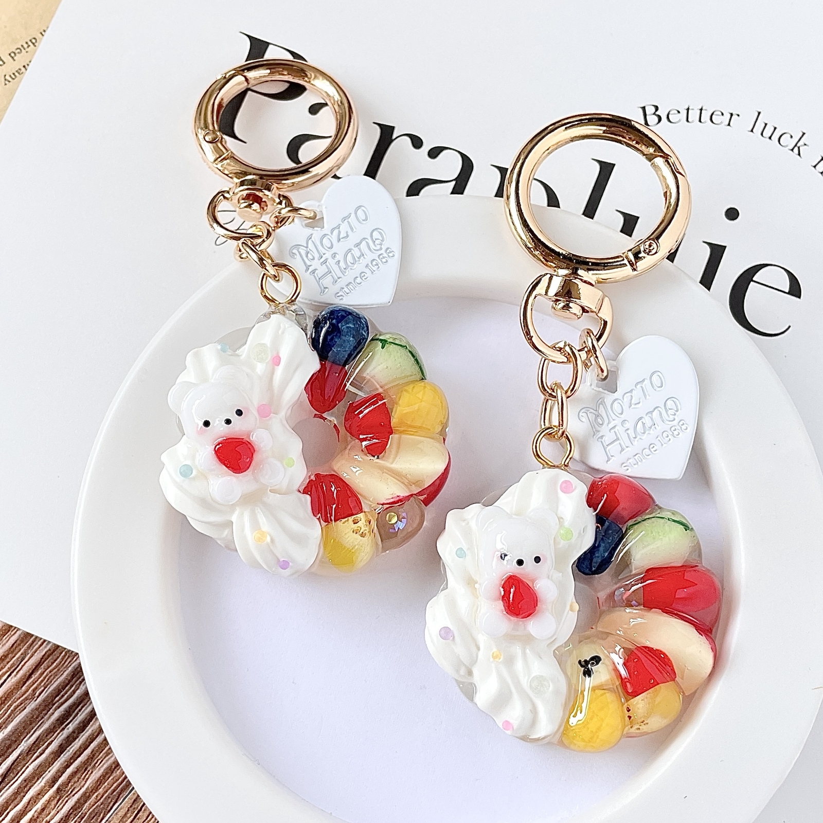 トリプルリボンのくまちゃんキーホルダー 大人かわいいクマの