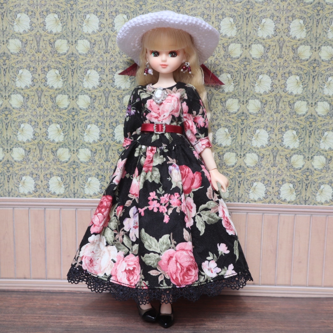 みけねこ リカちゃんの服　ハンドメイド ドール服】リカちゃん服 帽子set(ﾐｯｸｽ) レース糸 手編み 編み物