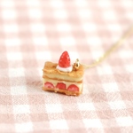 食べ物ネックレス♢苺ミルフィーユ