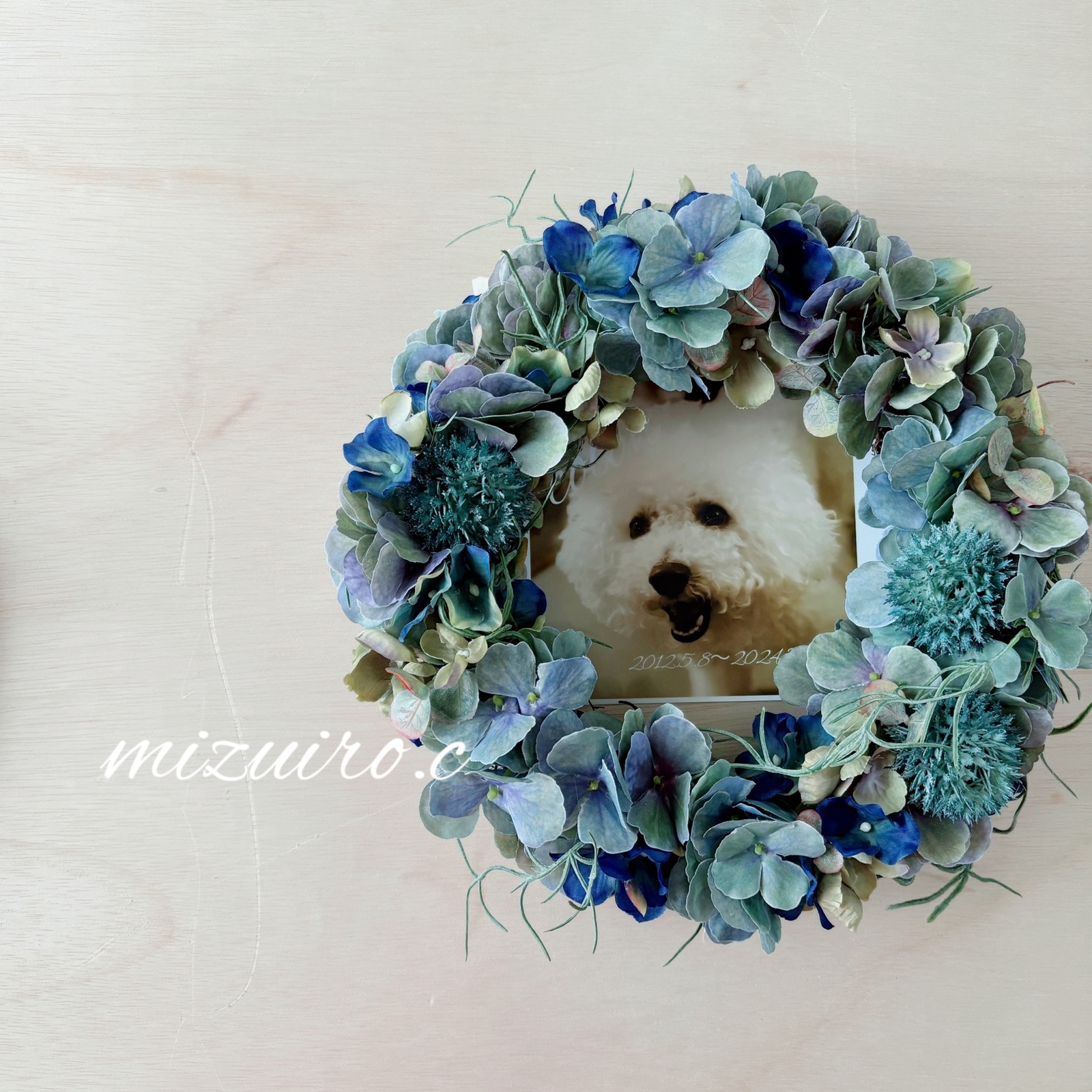 お花のリースフレーム（写真／名入れ対応可）虹の橋の贈り物に ブルー系 ペット 犬 猫 虹の橋思い出 ギフト お悔やみ フォトフレーム アーティフィシャルフラワー 4,963円