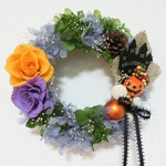 【ハロウィン間近お値下げ！2500円→1980円】バラとあじさいとのハロウィンリース