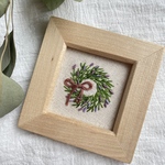 ラベンダーリース　刺繍フレーム　インテリア　置物　手刺繍