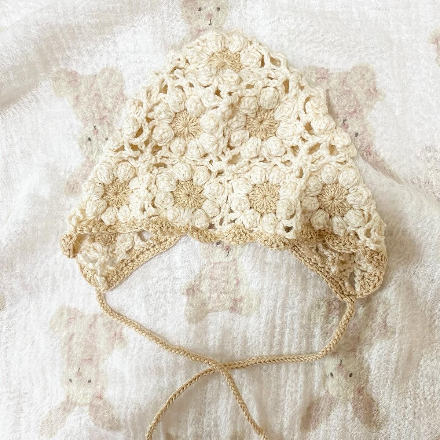 【ハンドメイド】ベビーボンネット☀︎ ハンドメイド モチーフ編み ベビーボンネット ＊104 - メルカリ