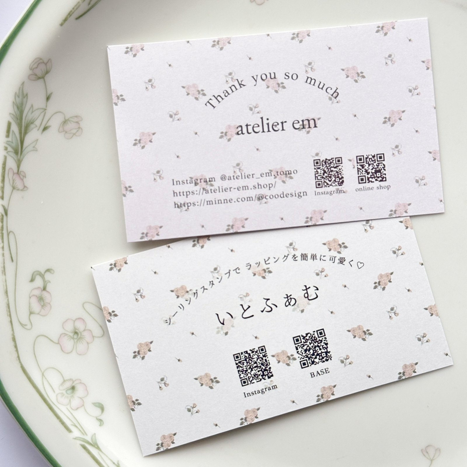 エンボッサー♡オーダーメイド◎セミオーダー◎サンキューカード◎デザイン入稿◎ エンボッサーセミオーダー ✴︎スクエア シンプル✴︎ | Pay ID