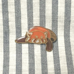 ぐっすりレッサーパンダブローチ