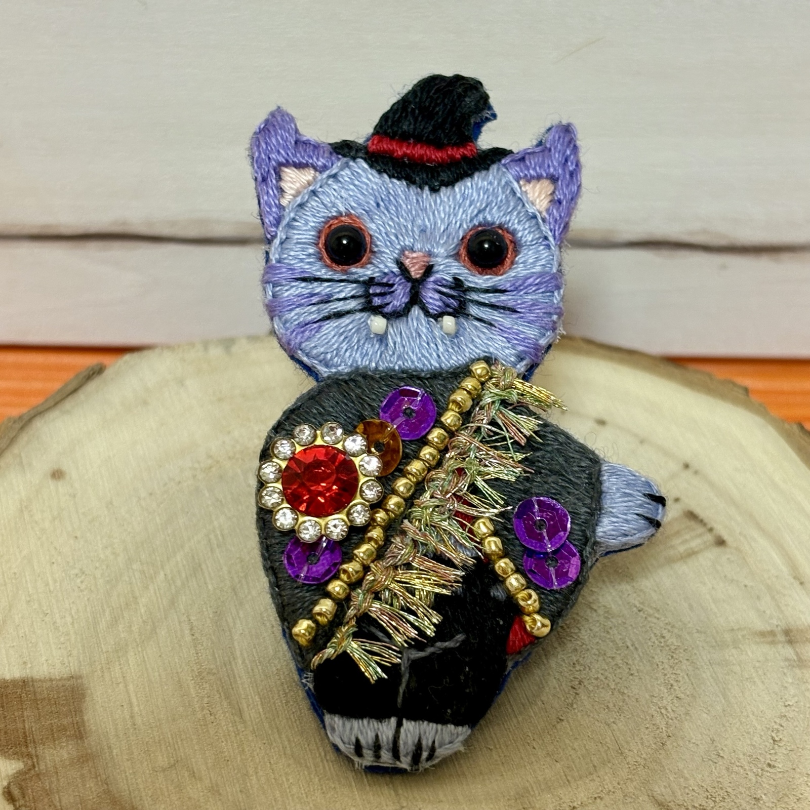 コアラの手刺繍ブローチ - ren.(レンドット)'S GALLERY | minne byGMO