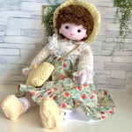 お人形　メルヘンドール　大きめ　抱き人形　バブーシュカ　女の子