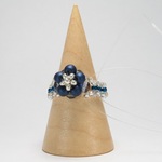 シルキーブルー×シルバー　お花のビーズリング　0126