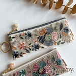 秋冬新作🌿インド刺繍リボン🕊️メガネケース ペンケースにもぴったり✨ écru& blue 🫐 プレゼントにもぜひ♡  3,200円