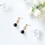 木製ビーズ と クリア ハート のピアス/イヤリング