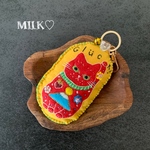 コラソン招き猫　お守り刺繍チャーム　刺繍　チャーム　刺繍チャーム　バックチャーム　猫　猫チャーム　お守り　お守りチャーム　ヒマラヤ　ガネーシュヒマール　招き猫　コラソン　幸運　富士山　猫　お花　鈴　