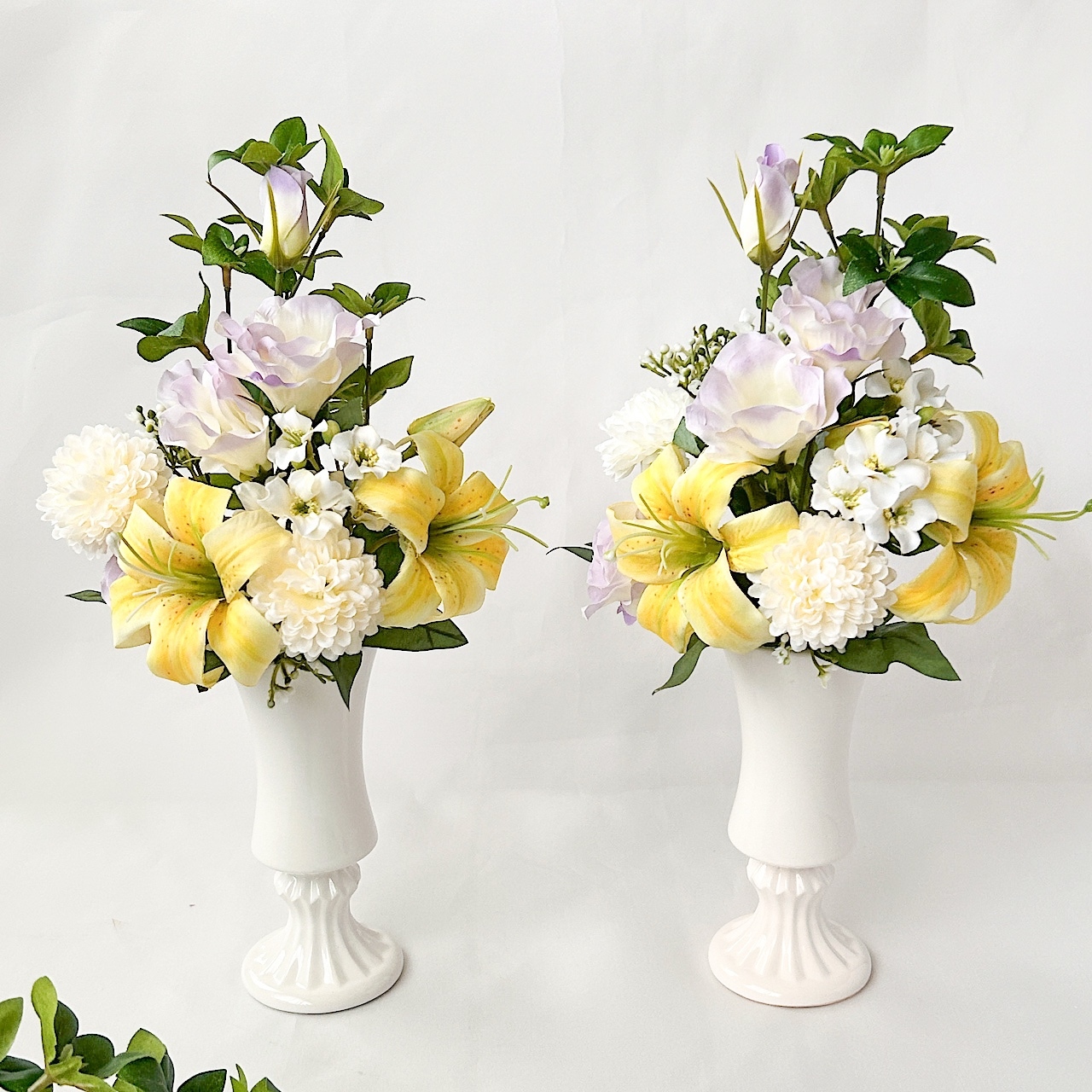 御供え花　仏花　法事　白百合アレンジ　造花 凛と咲く白百合のお供え花 - withflowersk | minne byGMOペパボ