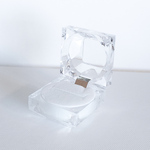 透明感が美しいリング用ギフトケース