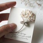 ▫️ たんぽぽのわた毛の刺繍ブローチ