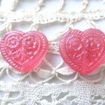 世界はハート　レッドピンク　チェコビーズCzech Glass Beads2個