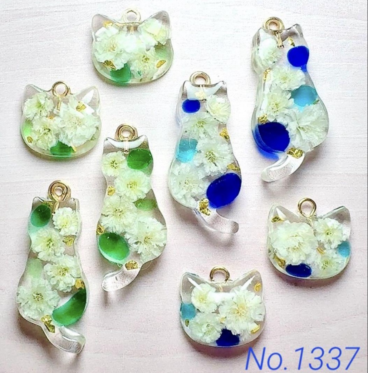 No.816◇チャームトップ♪カン付きレジンパーツ♪ミモザ♪かすみ草 