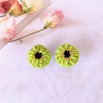 ひまわりビーズ刺繍ピアス(イエローグリーン・小)/金属アレルギー対応　夏の思い出　花火大会　キャンプ　女子会　