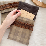 【はっ水】　グレンチェックのブックポーチ　chic ふわふわ　文庫本　単行本　ブックカバー　手帳ケース　手帳入れ　マルチケース　撥水　通帳　お薬手帳