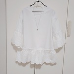 💠白のレースフリル付きブラウス💠