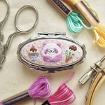 [Motokoさま用ページ]パンダとスイーツ刺繍のアクセサリーケース