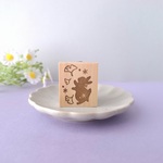 秋　イチョウとうさぎ　消しゴムはんこ　銀杏　