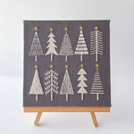 ホワイトツリー　刺繍ファブリックパネル 18cm /クリスマス　木のモチーフ　雪　冬 インテリア アートボード