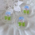 ◆チェコガラスボタン◆一輪のバラ・ブルーピンク ::: 特大3.1cm