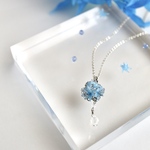 彼岸花（ヒガンバナ）としずくビジューのネックレス　ブルー　10/2まで限定販売