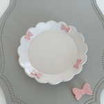  ピンクリボンのフリル皿（M）