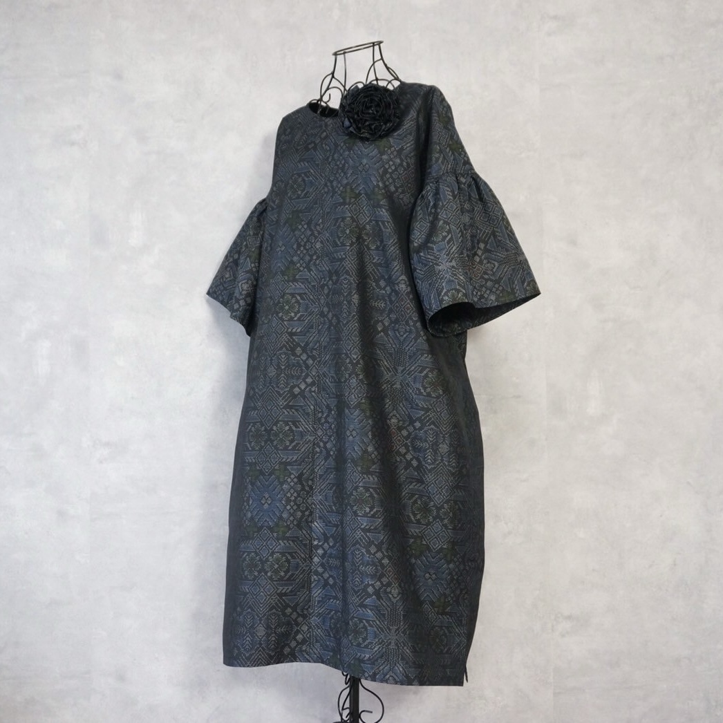 プリーツディテール＊大島紬リメイクワンピース＊Vネック＊サマードレス 楽天市場】刺繍レース切り替えプリーツロングパーティードレス