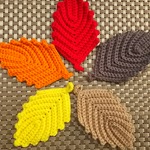 秋‼期間限定紅葉のアクリルたわし
