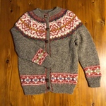 【Xmas SALE！】　★手編み★   丸ヨークカーディガン（フライホイールローズ）【送料込み！】Mサイズ