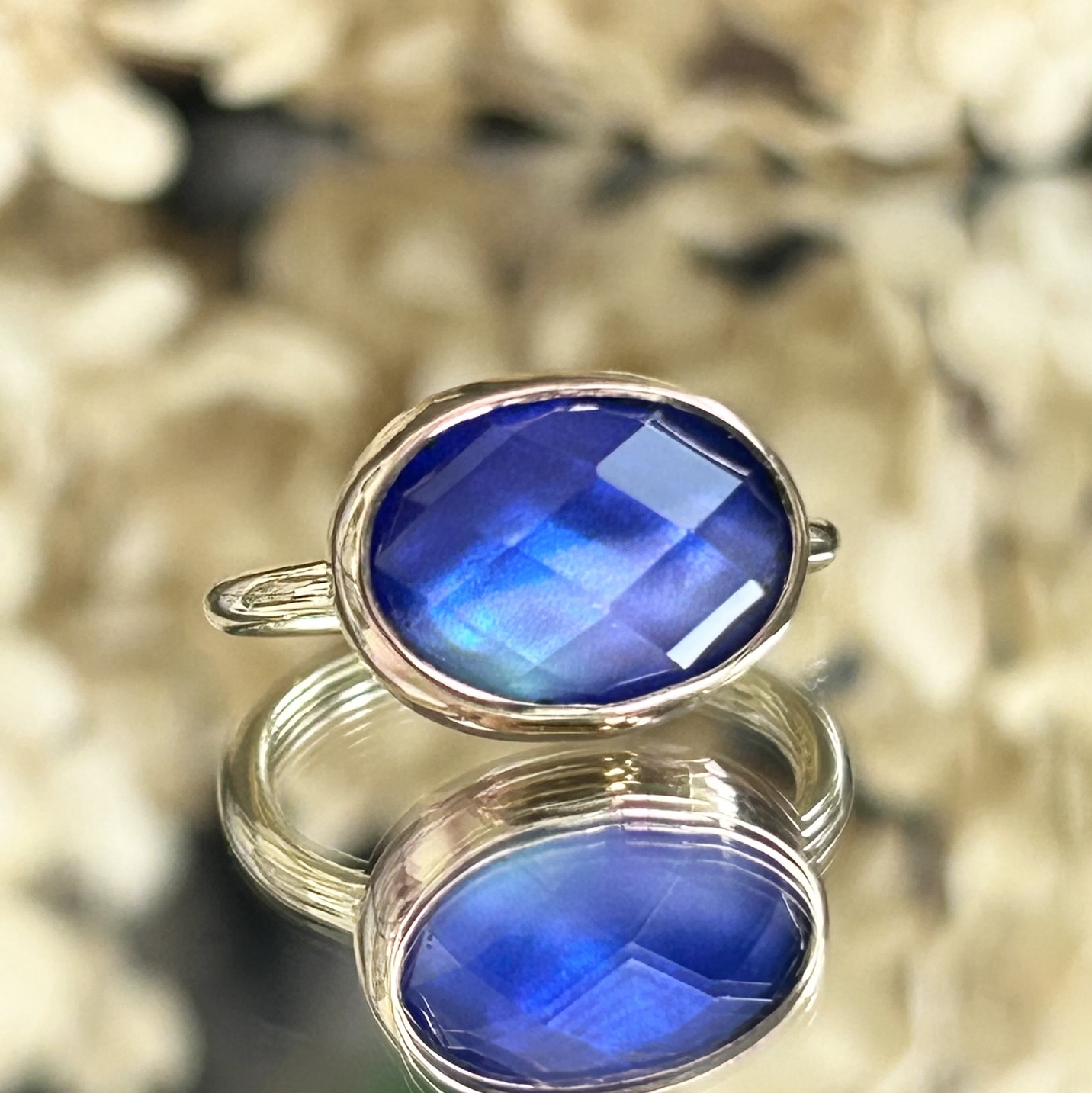 リング「white shell × crystal」blue