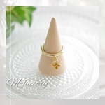 揺れ感かわいい♡華奢見えリング　金木犀　オレンジベージュ