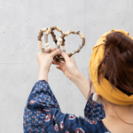 【差し色ブラック】ハンドストラップ　肌馴染み　ナチュラル　カジュアル　ウッドビーズ　木