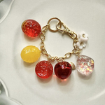 りんごのバッグチャーム