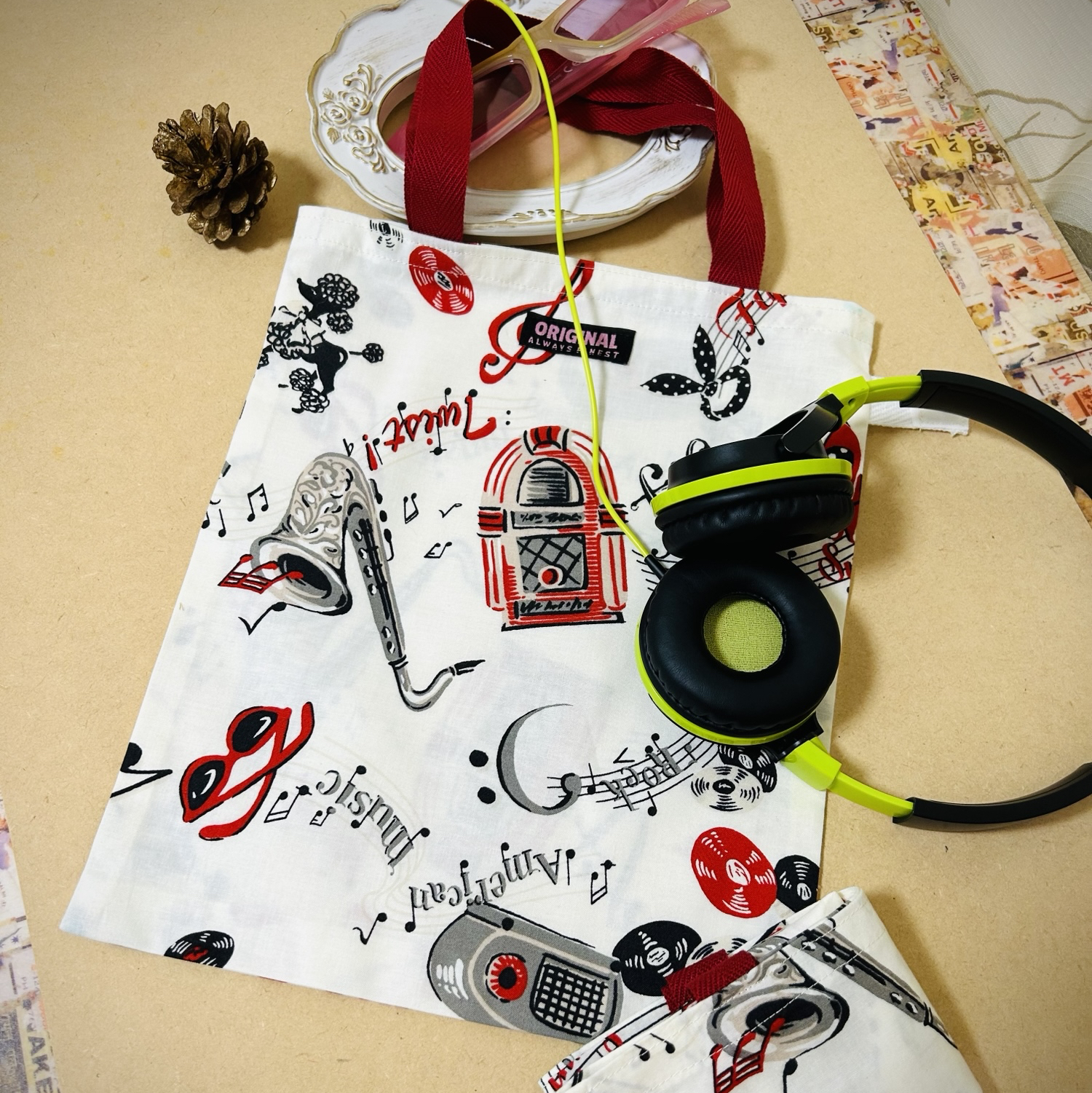 SALE&送料無料❣️デニムリメイク&パッチワークのトートバッグ②