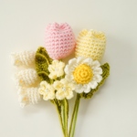 チューリップとすずらんのブーケ [S] / お世話のいらないフラワーギフト / 毛糸の花束 ニットフラワー ブーケ 枯れない花束 かぎ針編み 手編み 母の日 マンスリーフォト 誕生日 造花