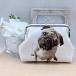 リアル犬♡ワンちゃん　パグ　角10cm ぷっくりがま口ポーチ　小銭入れ小物入れ　 ハンドメイド　プレゼントにも　ナチュラル