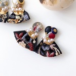 𝖻𝗎𝗍𝗍𝗈𝗇 𝗌𝖾𝗋𝗂𝖾𝗌