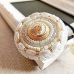ビーズ刺繍のヘアゴム